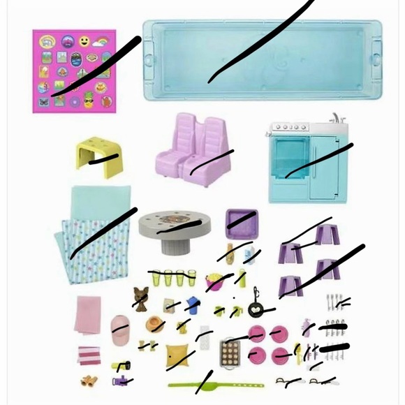 Barbie camper and pool RV - Picture 3 of 9